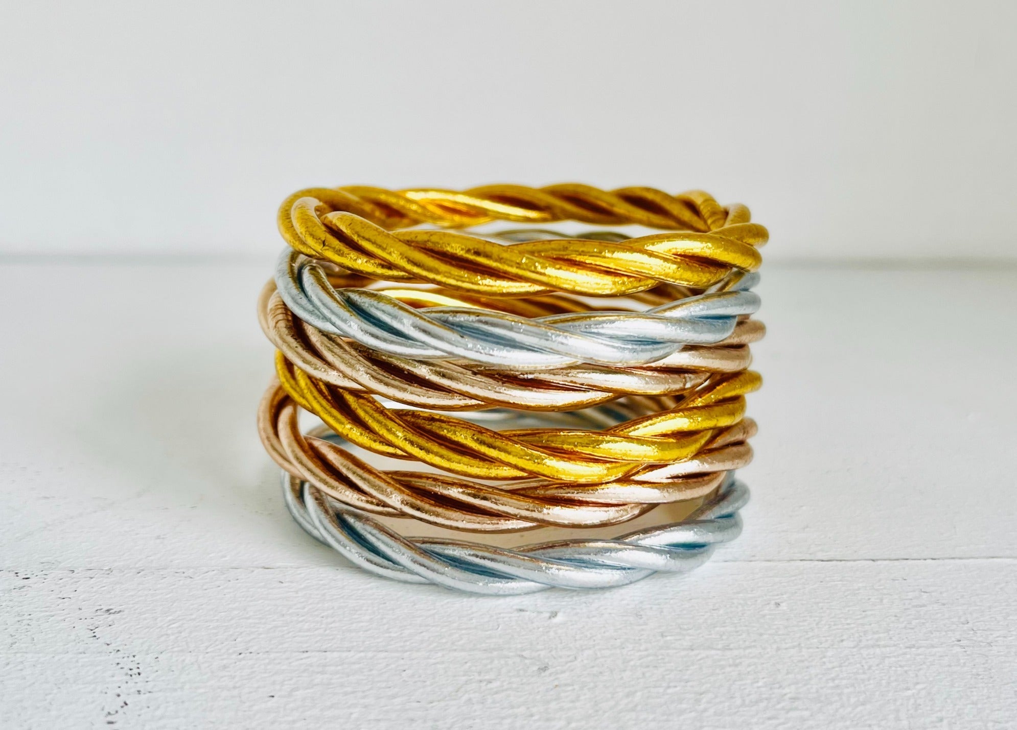 "PULSERA TWIST" pan de oro - Pippa Gold